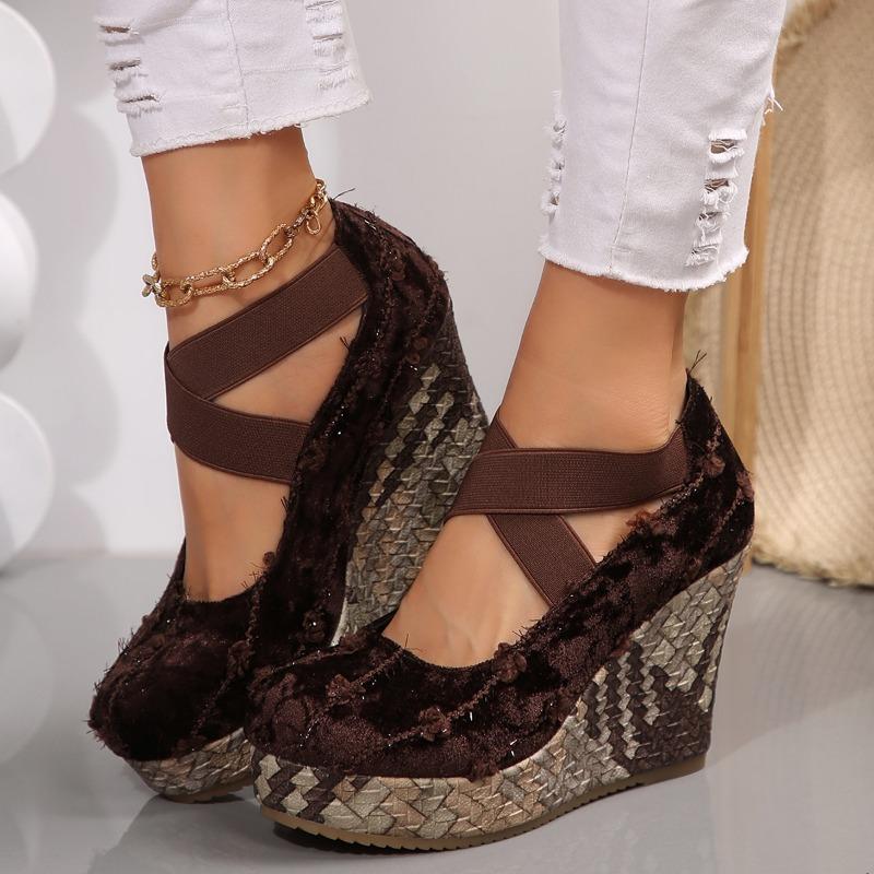 Fashion Shoes Female 2025 Fashion Retro Women's Platform High Heels Round Toe Super High Wedge Pumps Plus Size Shallow Elastic Band