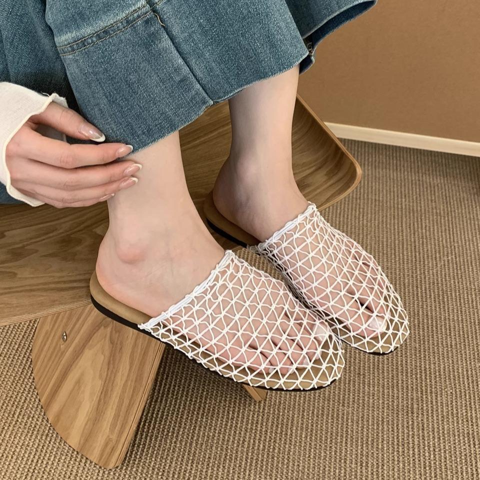 Retro new mesh hollow breathable cool slippers fishing net woven bag head half drag flat muller shoes Roman sandals