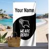 Toalla de Playa Personalizada Estampada Derby County Logo de Fútbol Apoyo Nombre Personalizado Texto Toalla Absorbente Para Deporte Viaje Regalo Especial