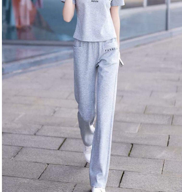 Youthful Summer 2025 Loose Round Neck Short Sleeve Top & Straight Leg Pants Set - Fashionable Sportswear for Versatile, Age-Reducing Style