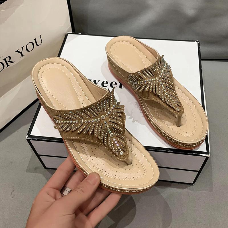 Fashion New Fashion Color Block Open Toe Women's Slippers 2025 Outdoor Flip-Toe Rhinestone Decorated Wedge Comfortable Zapatos De Mujer