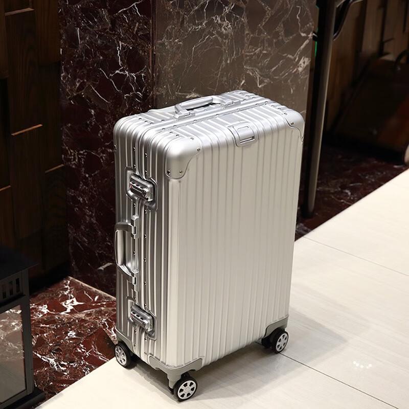 OEING Aluminum Frame Spinner Luggage