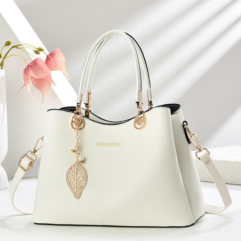 Fashionable Large Capacity Women's Shoulder Bag 2025 New Style Trendy Womens Handbag Designer Crossbody Single Tote Bag women