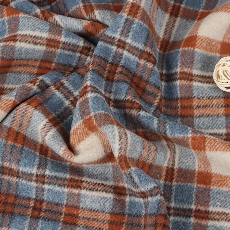10% Wool Blend Plaid Fabric Women's Fashion Coat Cushion, 560g