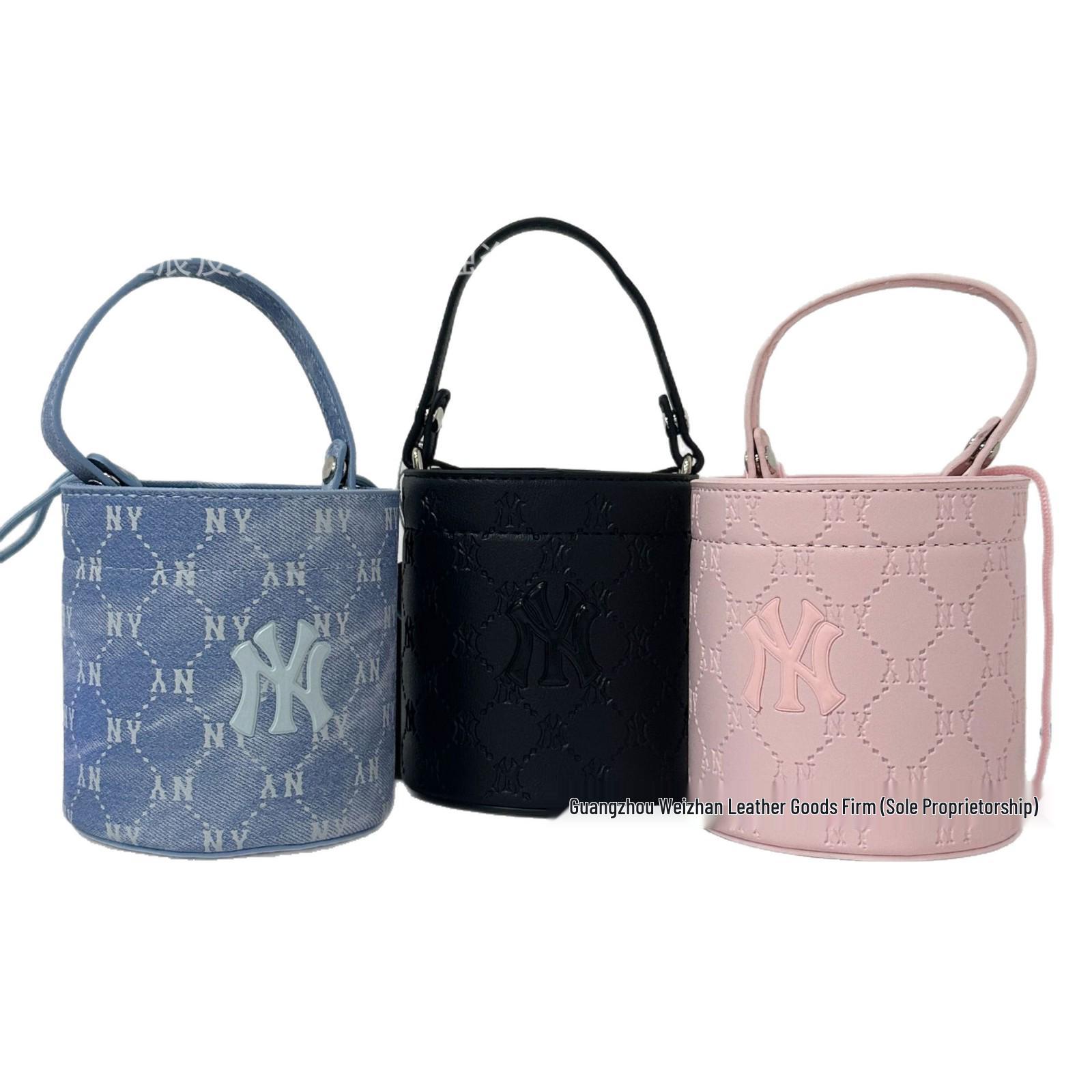 

Korea MLB NY Embossed Logo Drawstring Mini Bucket Crossbody Handbag рожевий