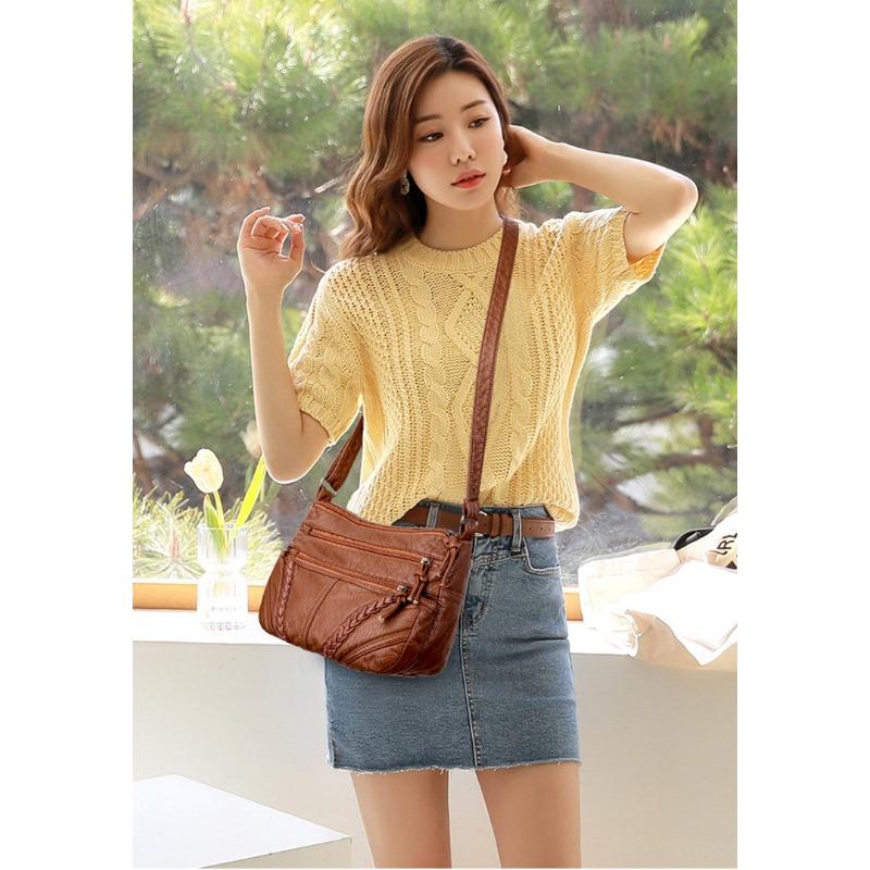 Crossbody Bag Women Fashion New Women Bag Soft Leather Texture Large Capacity Middle-Aged Women Shoulder Backpack Trendy