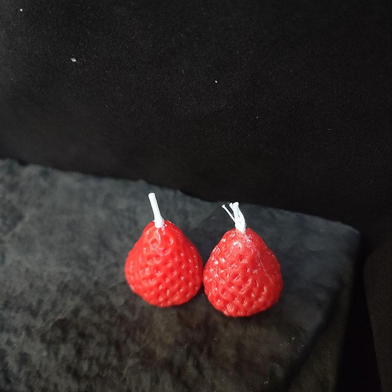 

2pcs/lot Strawberry Cake Decorations Candles Birthday Day Fruit-shaped Candle Perfect for Trendy Photo Prop красный