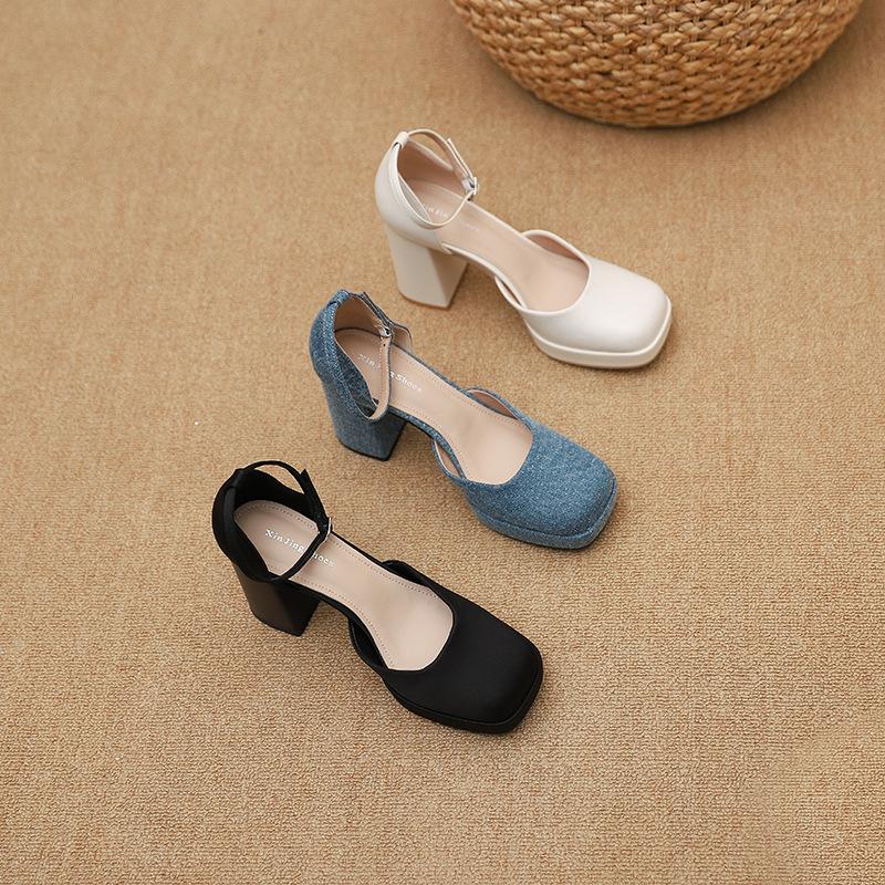 3359-1 Temperament Muse waterproof table square head hollow high heels women's new fashion word with thick heel single shoes