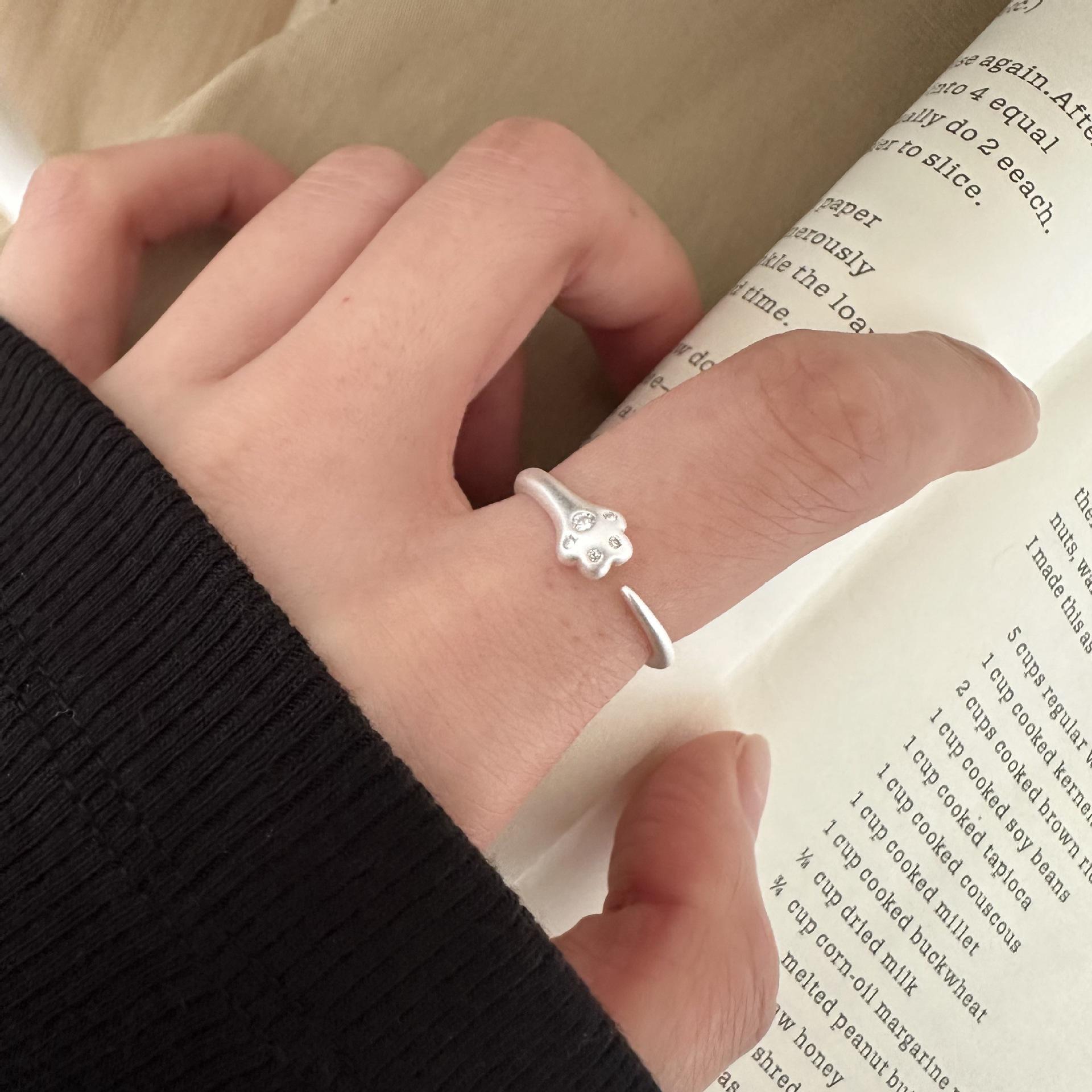 Chic Adjustable Women s Stackable Open Cat Paw Ring - Versatile Niche Design for Index Finger Adjustable Open