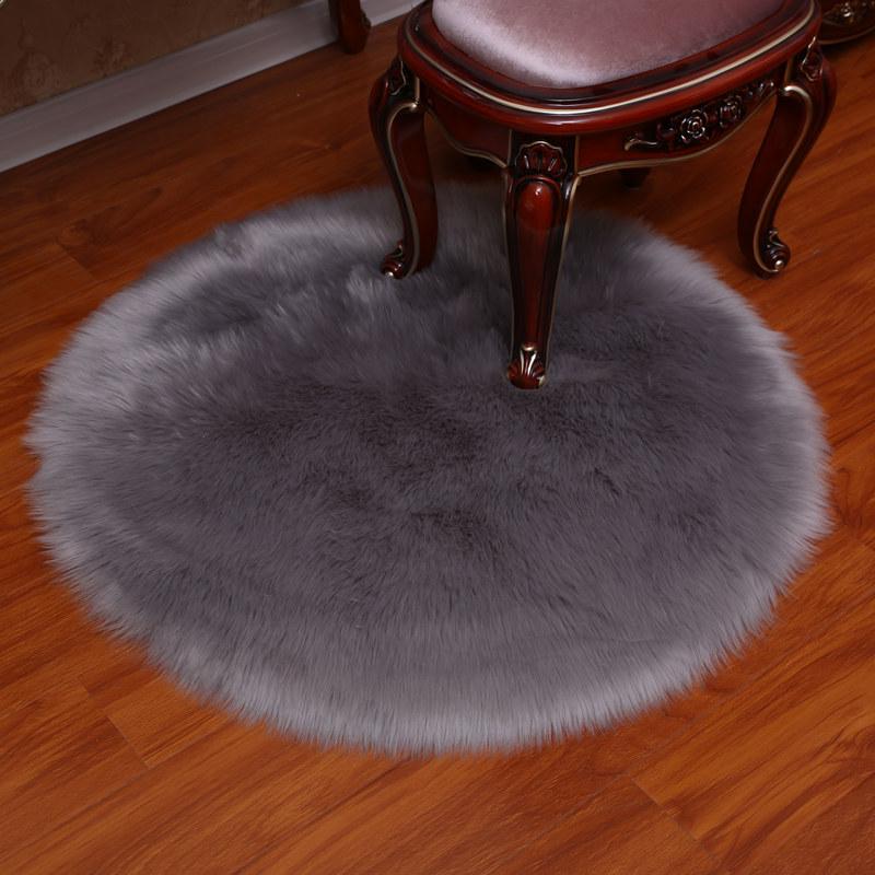 Modern Round Plush Faux Wool Carpet for Computer Chair, Hanging Chair, Bedroom, and Photography