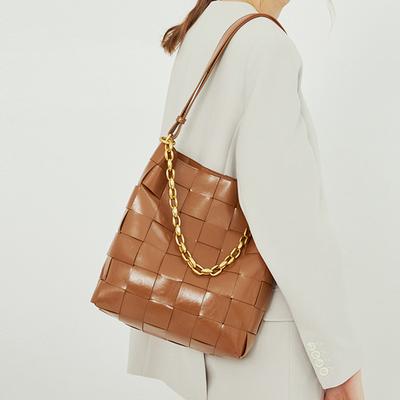 Fashionable Woven Bag, Bucket Leather, Niche High-end Texture, Large-capacity Leather, Single-shoulder, Crossbody and Underarm Bag