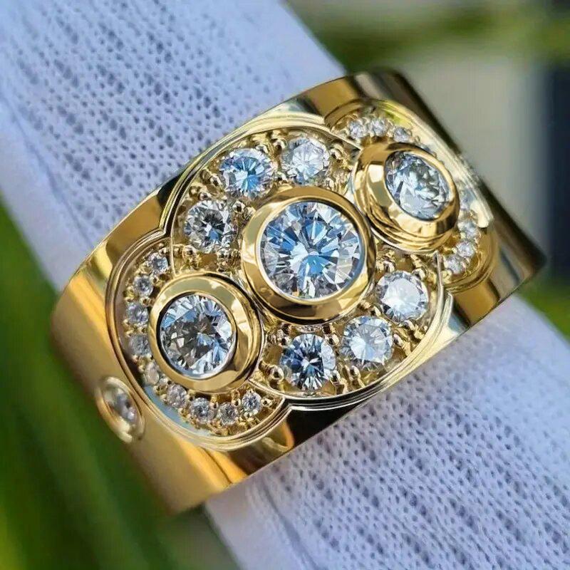 Luxury Trendy Gold Color Wedding Rings for Women Paved Brilliant Cubic Zirconia New Fashion Engagement Band Lady Jewelry