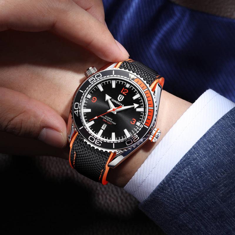 QINGXIYA Sports Men's Quartz Watch, Waterproof Silicone Strap with Calendar