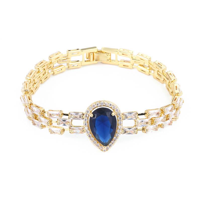 Exquisite French Zircon Water Drop Bracelet for Women - Versatile Pure Copper Jewelry with Fine Workmanship.