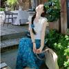 Fashion suit White V-neck short-sleeved T-shirt Women's summer high-waisted and thin floral skirt two-piece set