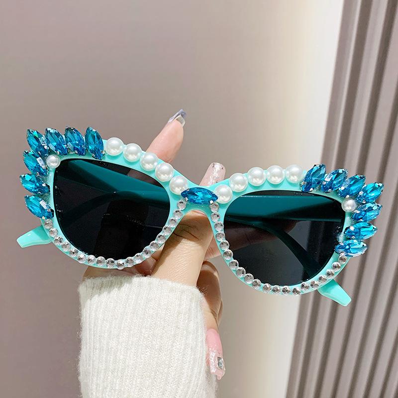 

Stylish Women Cat Eye Sunglasses Detailing Geometric Frame Uv Protection Outdoor StyleA