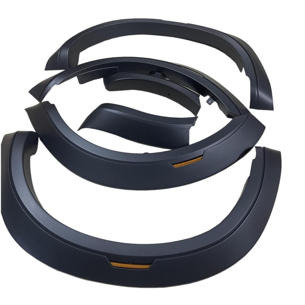 Scratch-Resistant Mudguards with Rivets for 2021+ Isuzu DMAX Wheel Arch