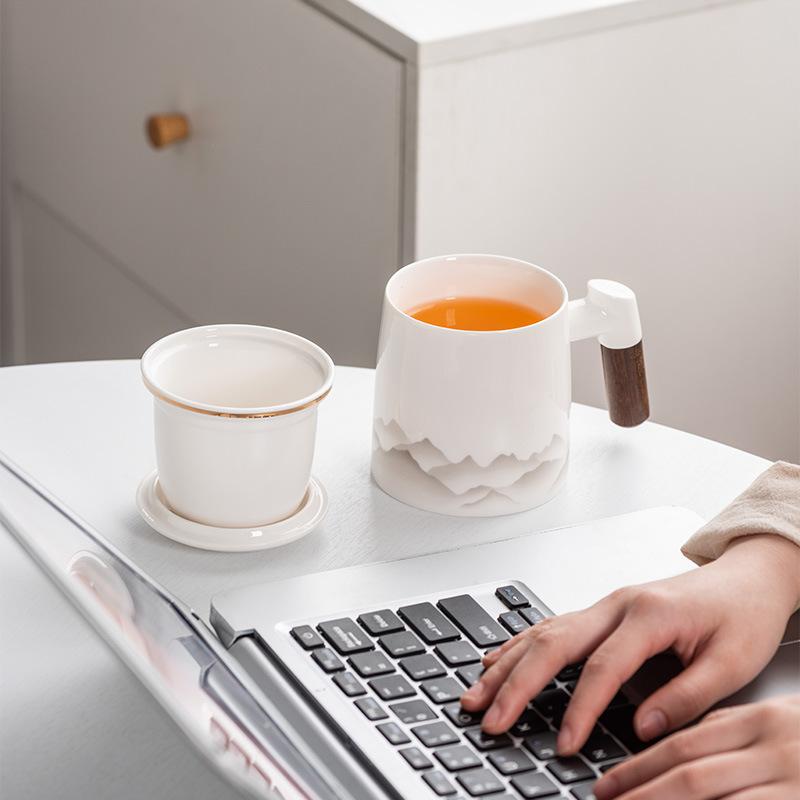 Teacup Tea Separation Cup Ceramic Cup High Value Tea Cup Office Mug with Lid Festival Gift