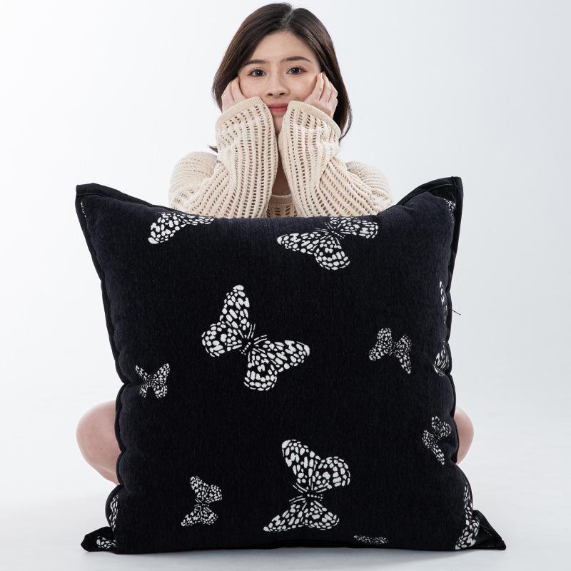Medieval Style B & B Hotel Throw Pillow Cushion Sofa Living Room Pillowcase Backrest Pad - Soft Fabric Decorative Cushion