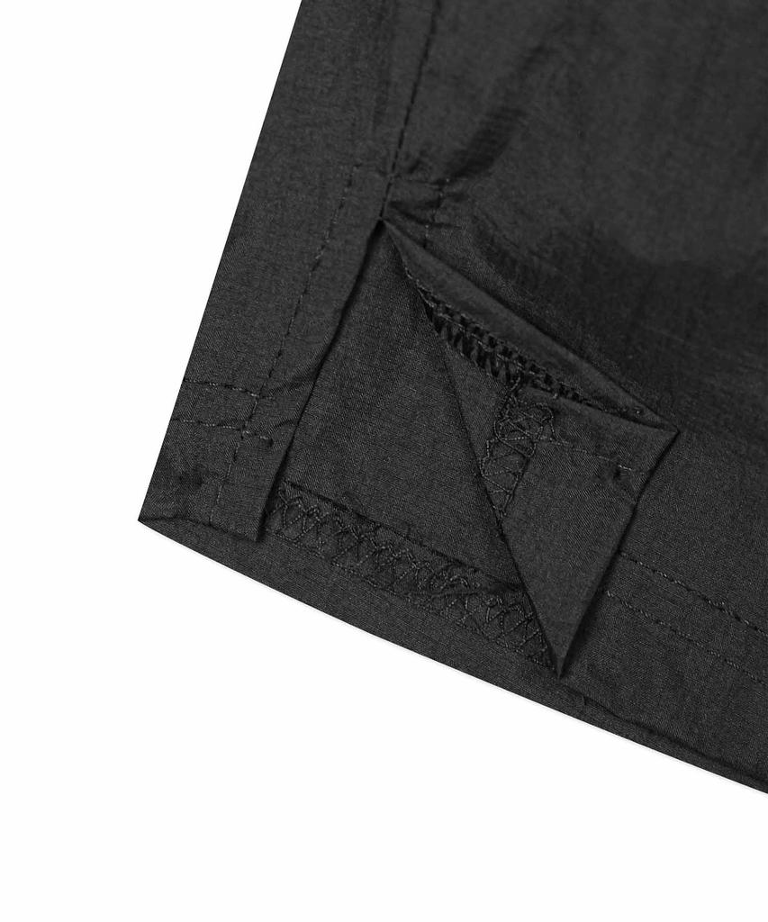 Diadeosaengchyueoli Entry Rib Nylon 5-Inch Shorts (Black)