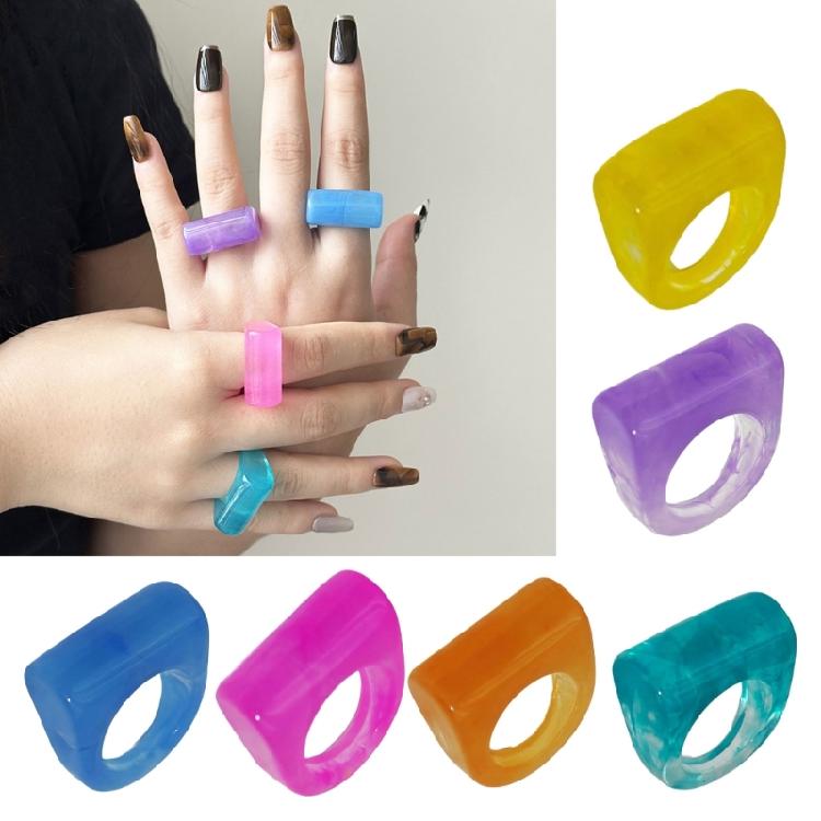Kolorowe żywiczne pierścionki geometryczne Solidny dodatek do codziennych stylizacji