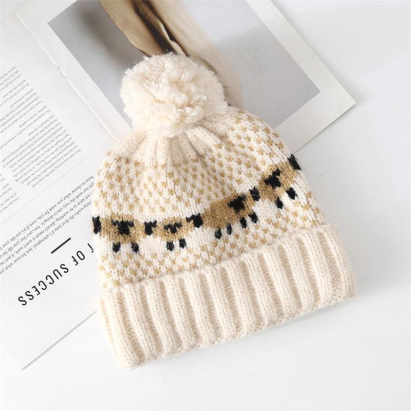 Fair Island Red Hat Women's Autumn and Winter Cute Wool Hat Showing a Small Face Warm Knitted Hat Ear Protector Cold Hat