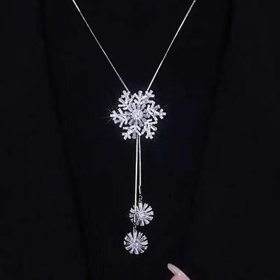 Snowflake Necklace Rotating Rhinestone Tassel Necklace Snow Flower Adjustable Long Sweater Chain For Women Jewelry