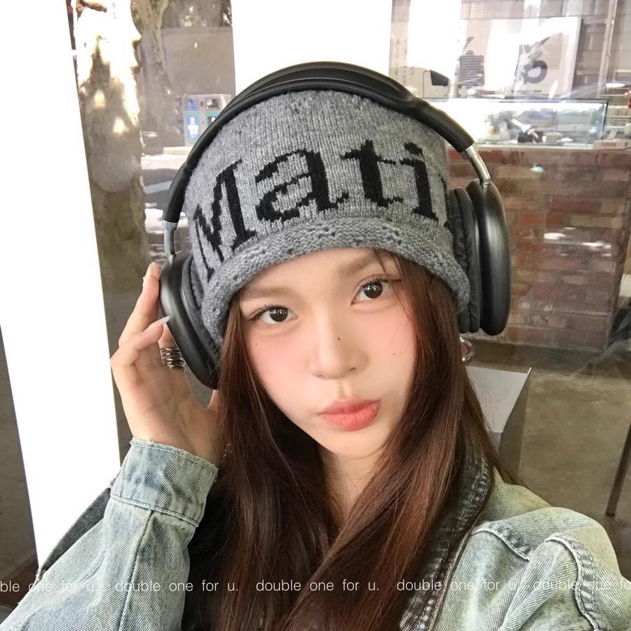 

Matin Kim Korean-Style Hollow Out Knit Beanie - Autumn/Winter Trendy Small Face Hat M (54-58cm)