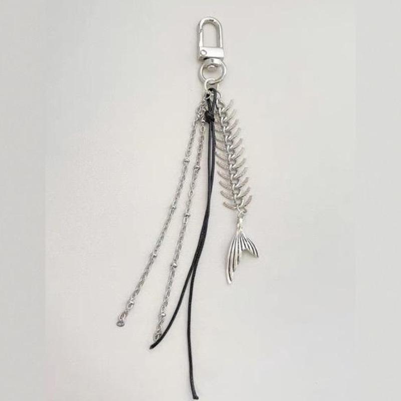 Multifunctional Alloy Fish Tail Pendant With Metal Chains And Tassels For Key Holder Earphone Hanger Or Bag Decoration