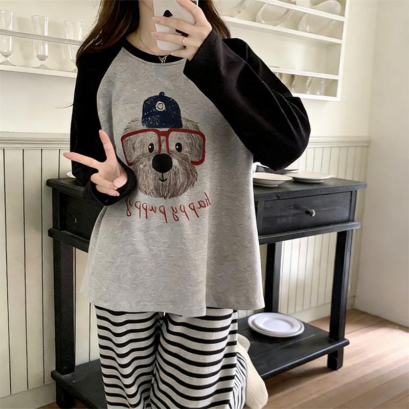 Women's Korean Fashion Long Sleeve Plaid Pajamas: Spring, Autumn, and Winter Casual Homewear Set for Indoor & Outdoor Wear.