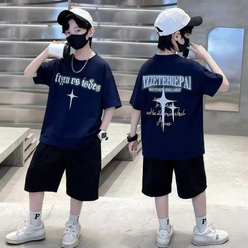 

Summer children s cartoon letter fashion T-shirt and shorts set 150