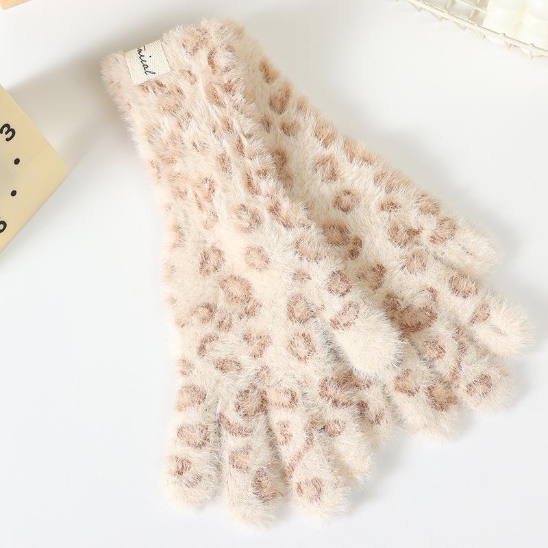 Winter fashion cycling anti-cold dew finger warm gloves can be female leopard print thickened knitted finger wool gloves