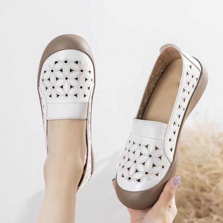 New summer soft leather hole shoes soft sole breathable shoes flat sole single shoes comfortable hollow sandals