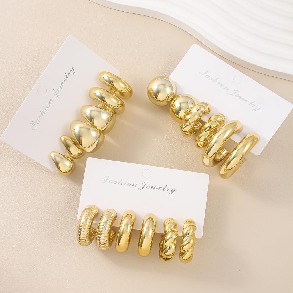New gold personality exaggerated CCB earrings creative circle earrings set pair