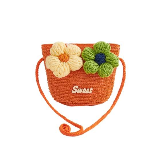 

Crossbody Bag Hand-knitted Straw Lightweight Shoulder Bag with 3D Crochet Flower Design Snack Purse for Baby Girls
