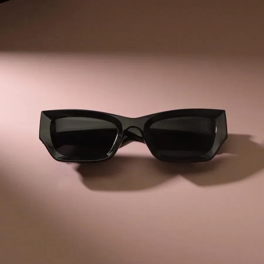 Modische Kleinrahmen-Sonnenbrille Damen Herren Bunt Katzenauge Designer-Sonnenbrille Cool Reise Oculos De Sol