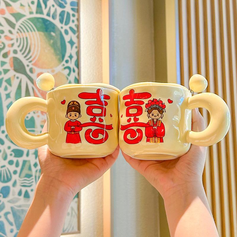 Cute High-value Festive Mug with Lid Spoon Couple Pair Cup Wedding Gift Ceramic Drinking Cup Coffee Cup