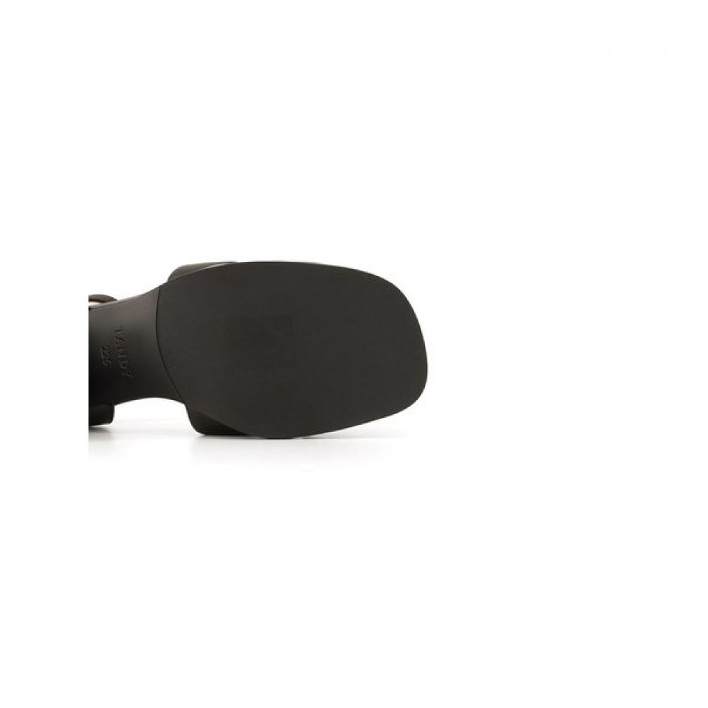 Sandálias Femininas Tandy Pretas J1572