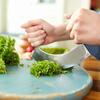 1 BUC Cuțit din Oțel Inoxidabil cu Două Mânere Tăietor de Pizza Lamă Curbată Tocător de Ierburi de Bucătărie Feliator de Fructe Legume Salate