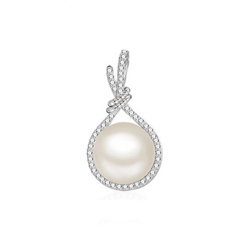 Fashion Faux Pearl Zircon Inlaid Clavicle Chain Light Luxury Pendant Necklace For Women