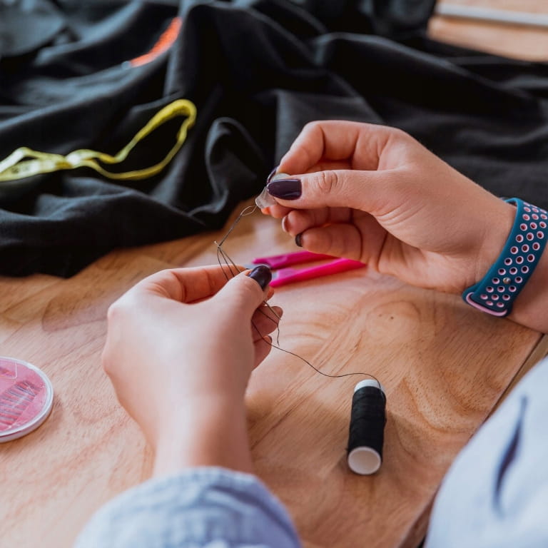 Small handy sewing kit