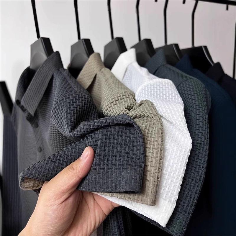 Camisa polo masculina casual de seda gelo macia e confortável verão manga curta cor sólida respirável básica simples camiseta fina