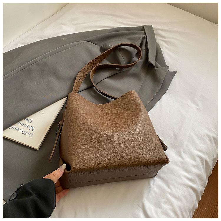 Premium texture fashionable simple small bag women's 2025 new trendy and popular bucket bag versatile messenger bag