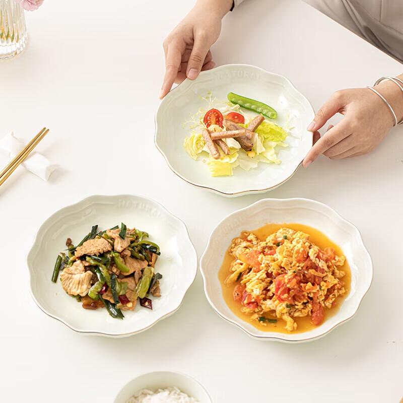 Susu Handmade Celadon Plum Blossom Dinner Plates (Set of 4)