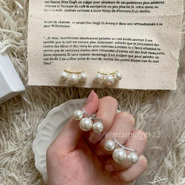 

Japanese temperament three imitation pearl stud earrings, daily miscellaneous elegant ear clips, earrings without piercings, round bead earrings.