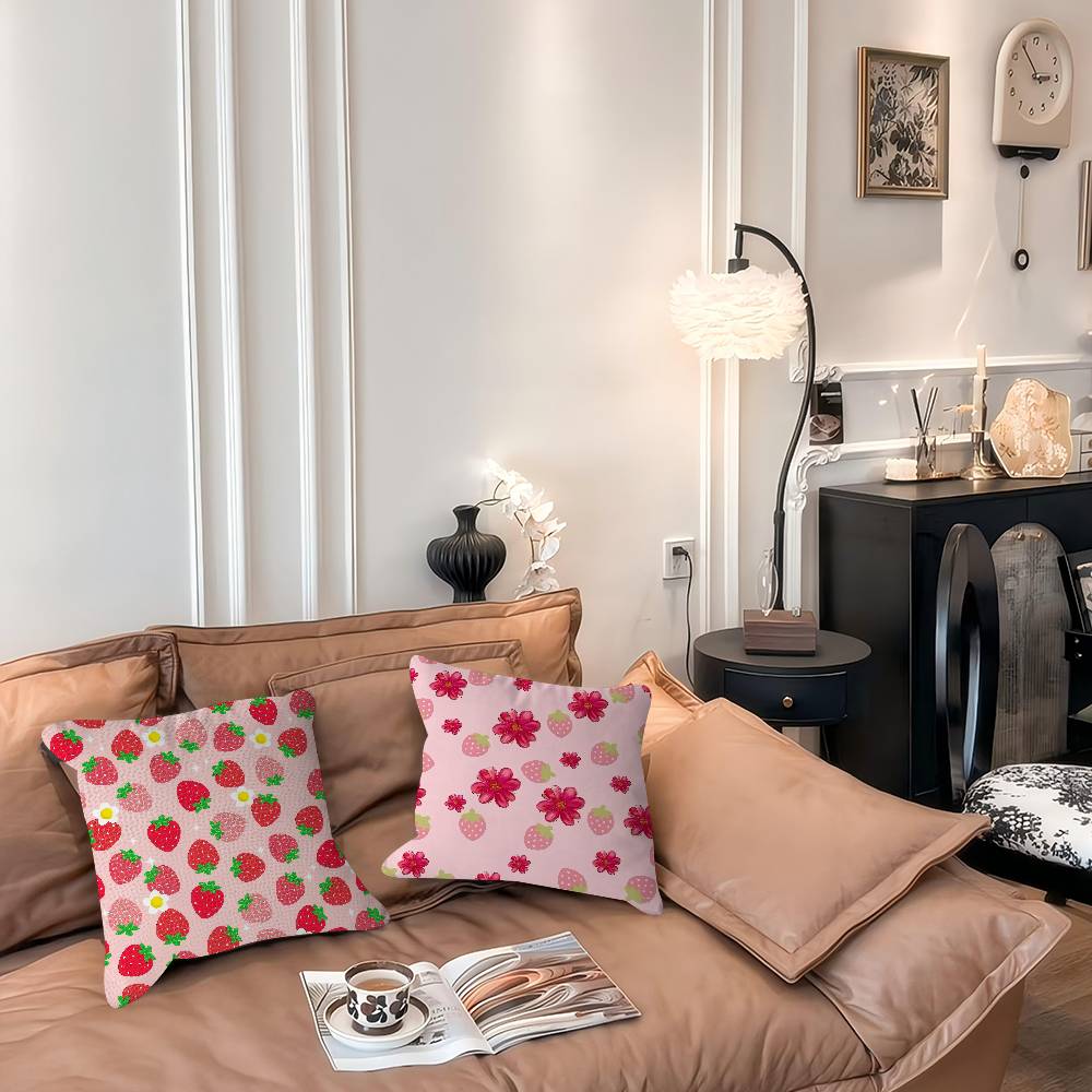 Cute Strawberry Maple Design Cushion Cover Happy Autumn Harvest Decor Holiday Decorati Pillow Cover