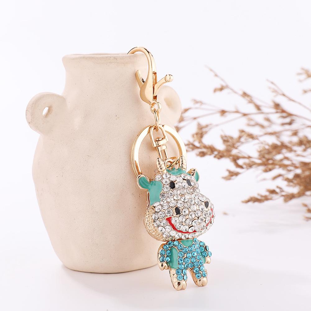 Metal Ox Zodiac Keychain: Cute Rhinestone Bull Bag Charm Pendant
