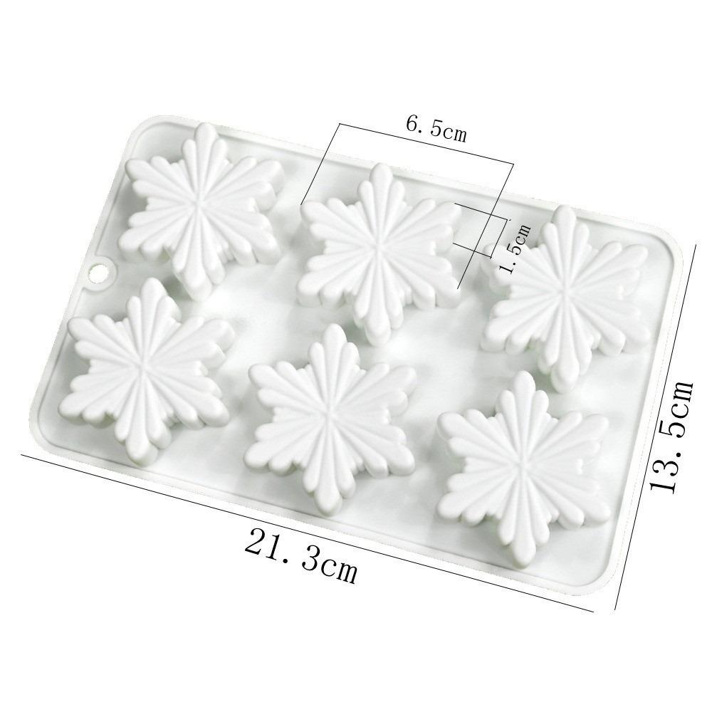 Non-Stick Christmas Snowflakes Mold Heat-Resistant Mousse Cake Mold Kitchen Bakeware