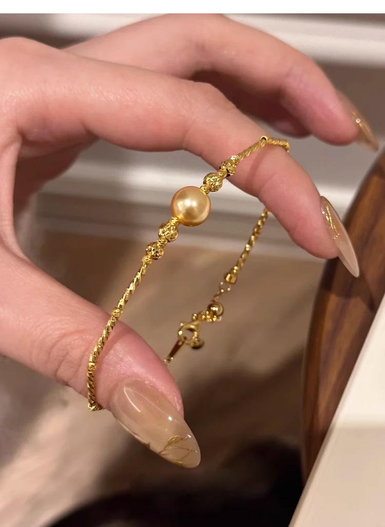 Female Light Luxury Niche Personality Versatile New Chinese Style Bracelet Golden Pineapple Beads