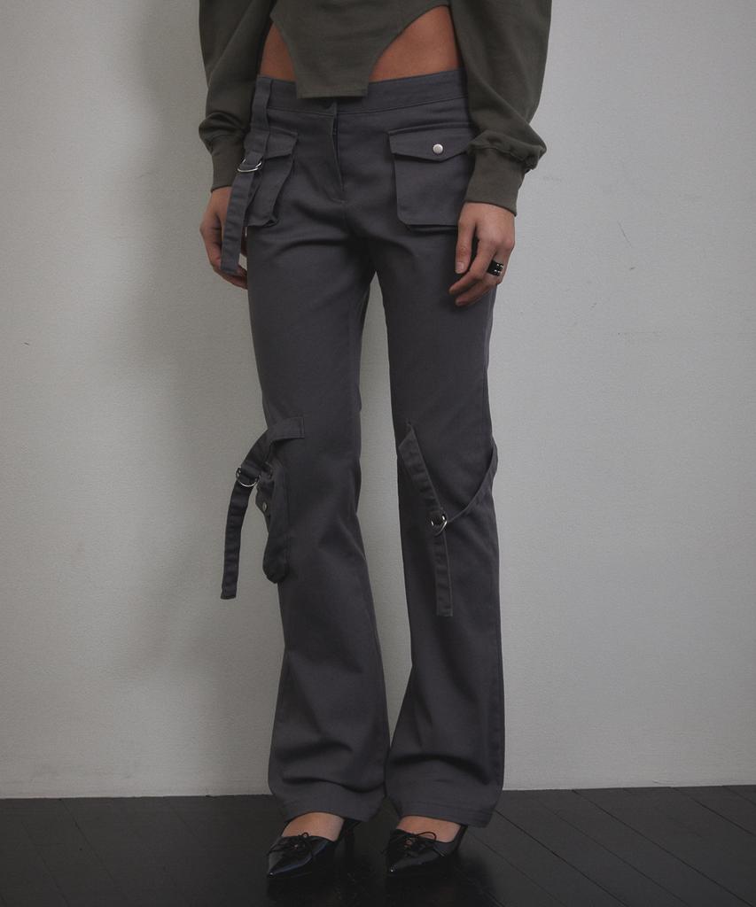 Bunteu Cargo Strap Pocket Pants (Charcoal)
